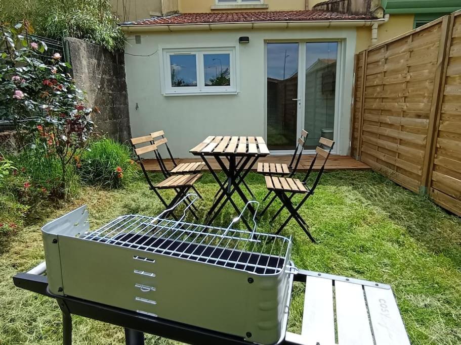 Sejour Sauna Et Jacuzzi Cocon La Roche-sur-Yon Exterior photo